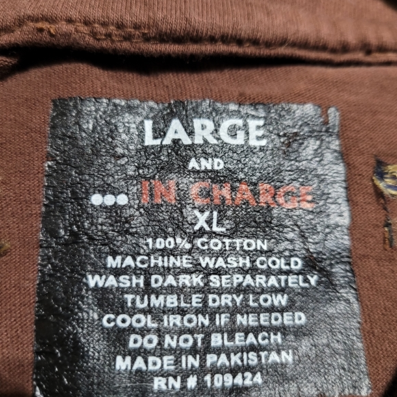 (4055) Large and in Charge, Mens Size XL, 1 pocket, V-Neck, Brown, - Picture 7 of 7